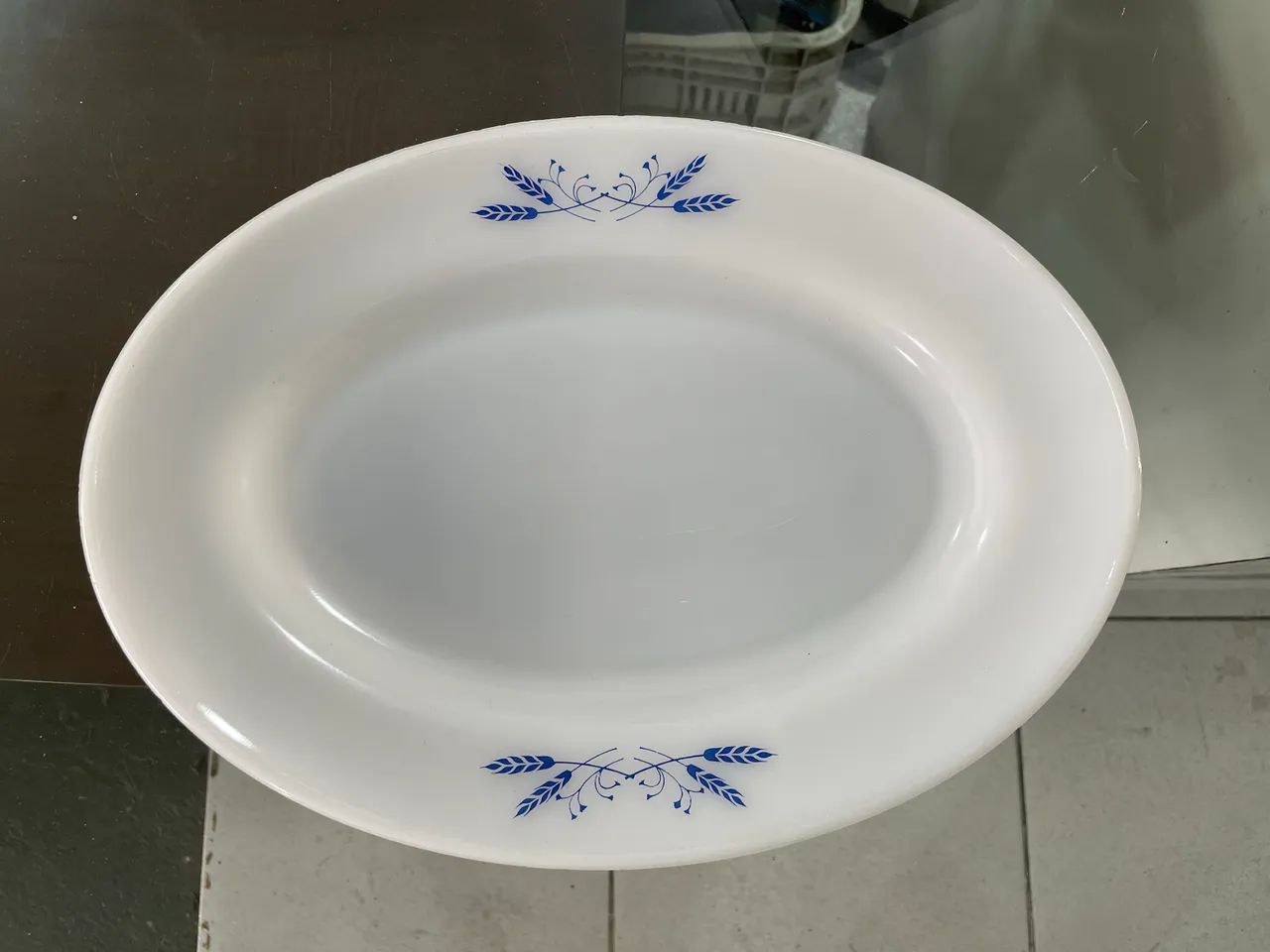 Louça Travessa Oval Opalino Branco Triguinho Azul Colorex 
