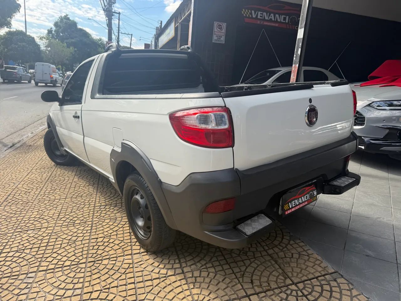 Fiat Strada 1.4 MPI Fire Flex 8V CS 2018 - Foto 3