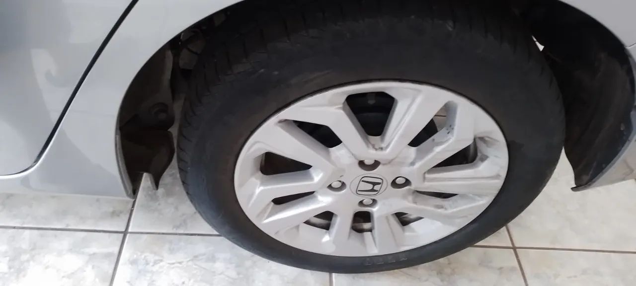Pneus pireli 1856015