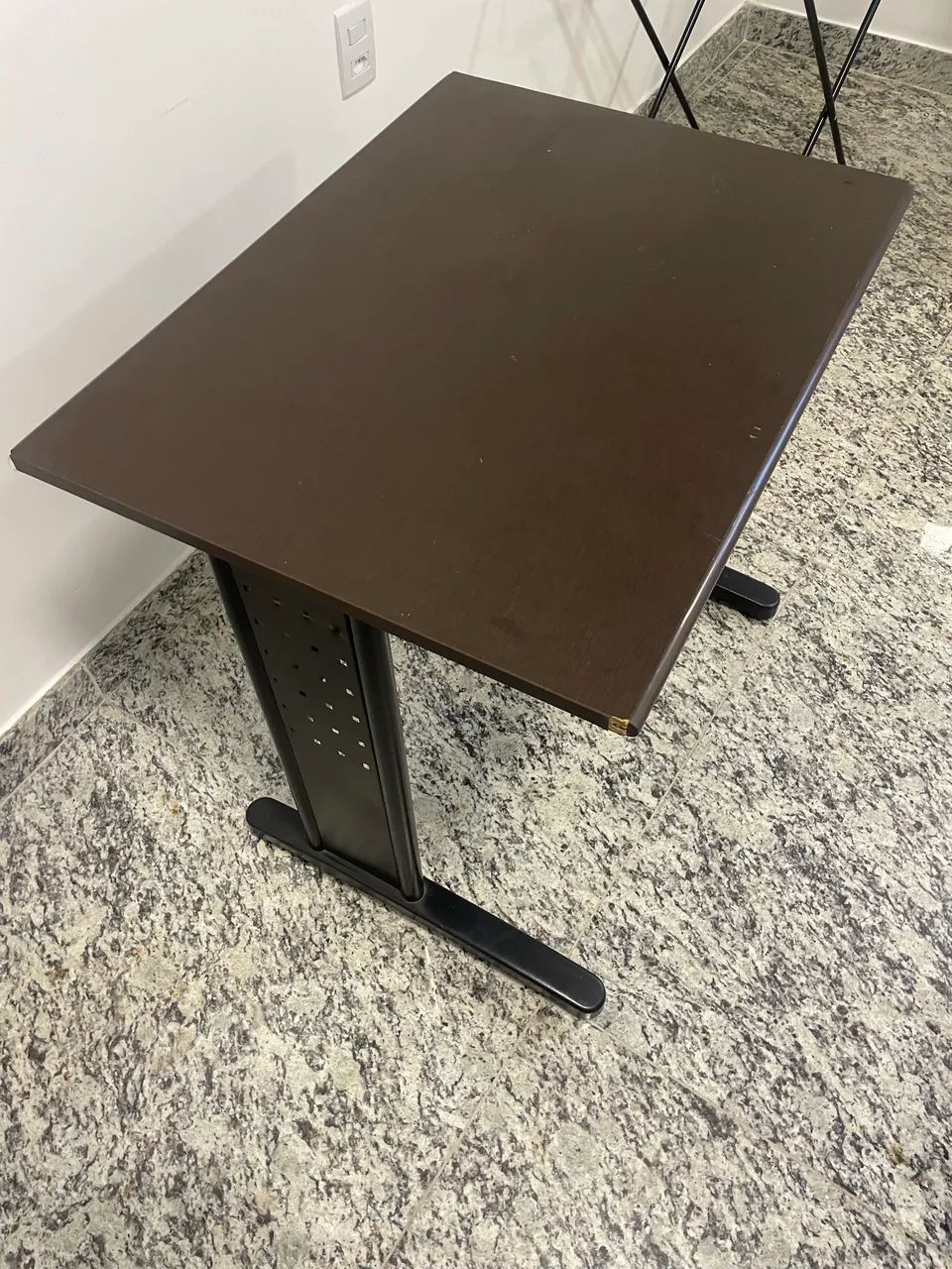 Mesa de estudos  - Foto 3