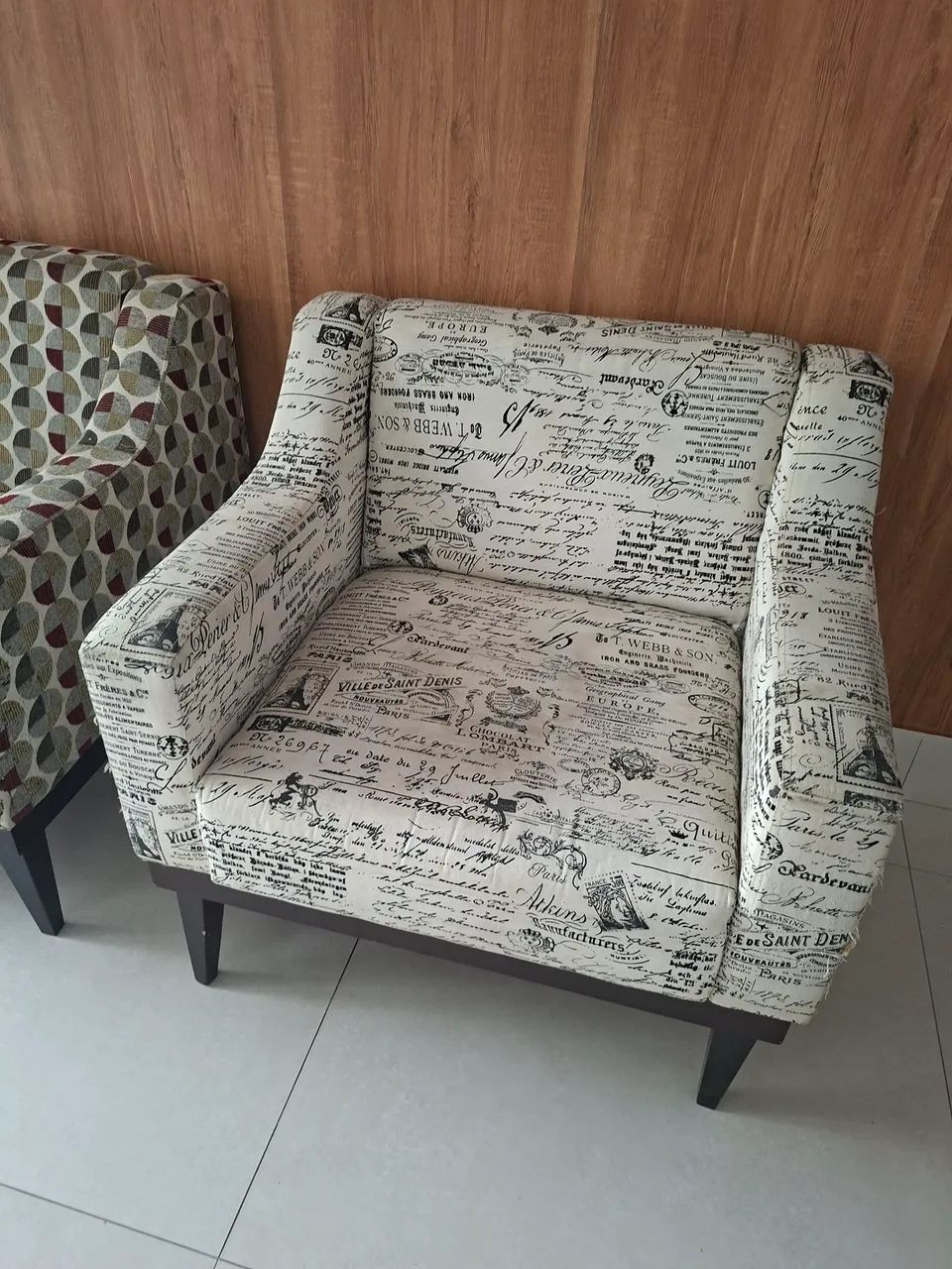 Duas poltronas decorativas  - Foto 4