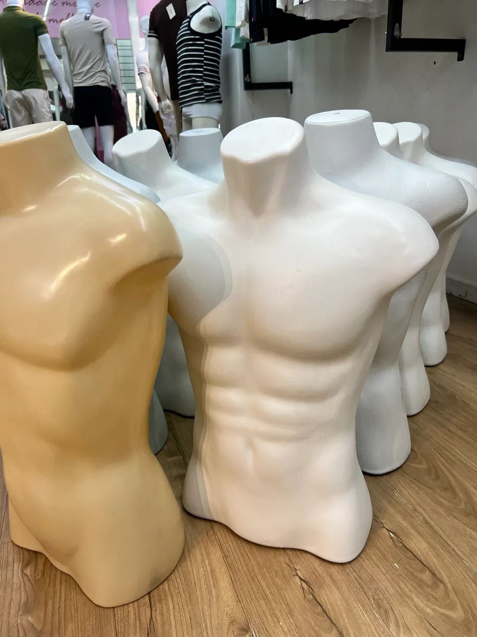 Bustos masculinos  - Foto 2