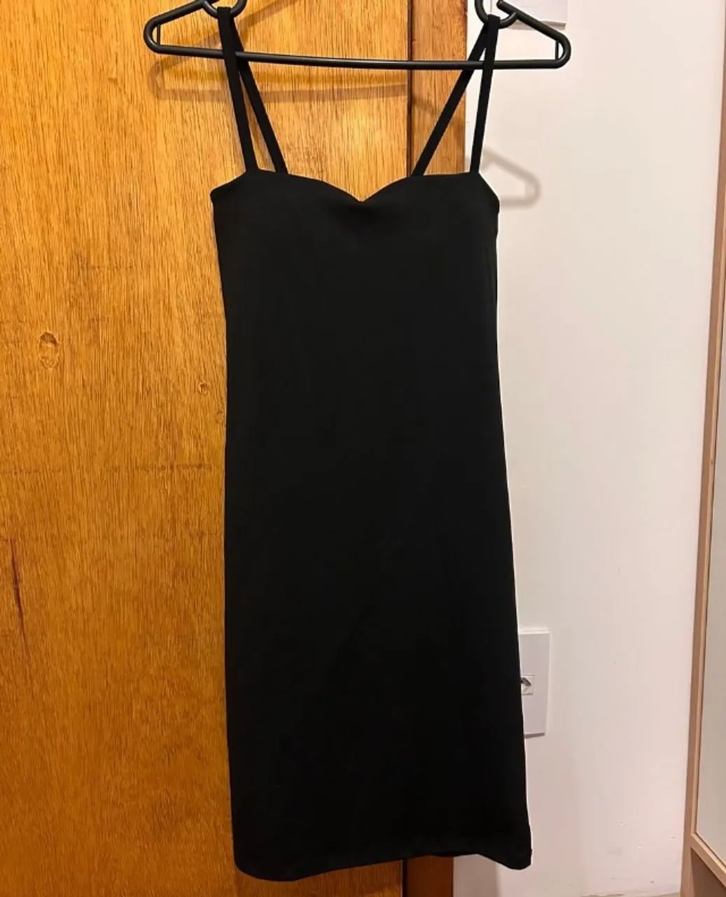 Vestido Tubinho Preto com Alças - Foto 3