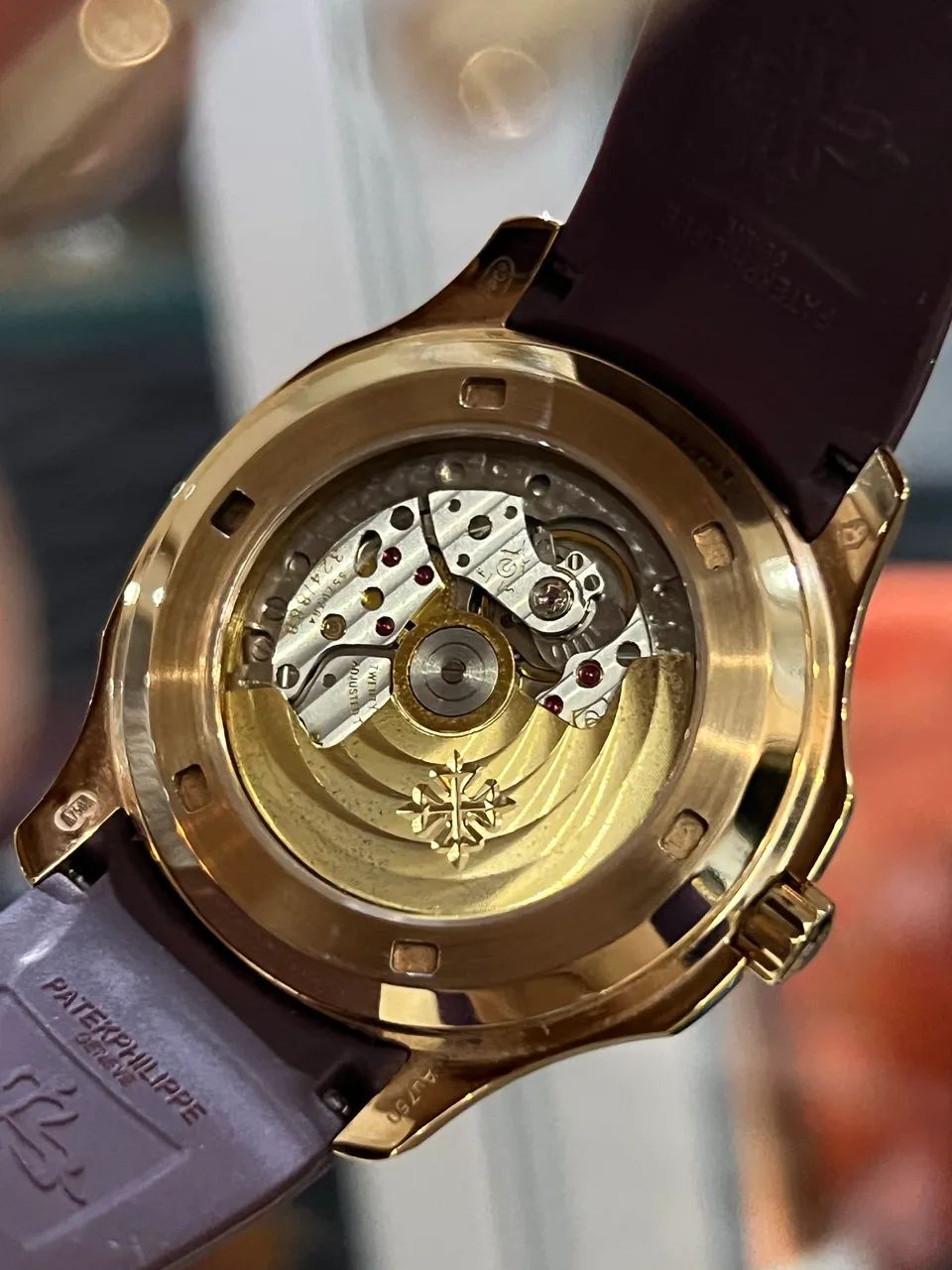Super Clone Patek Philippe 5167 - Foto 4