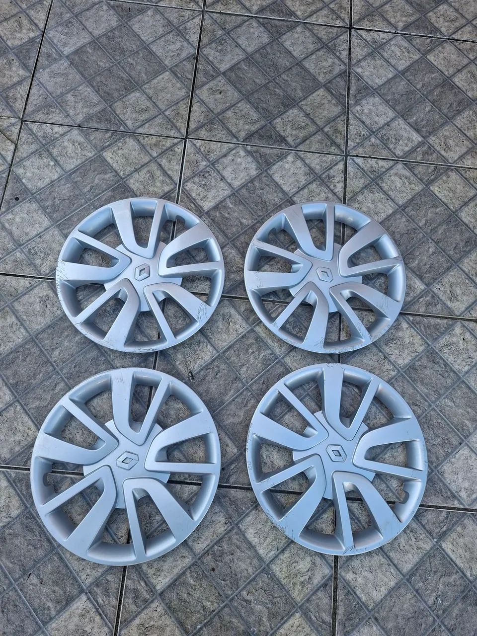 CALOTAS RODAS ARO 15 TODAS ORIGINAIS  CHEVROLET E RENAULT 
