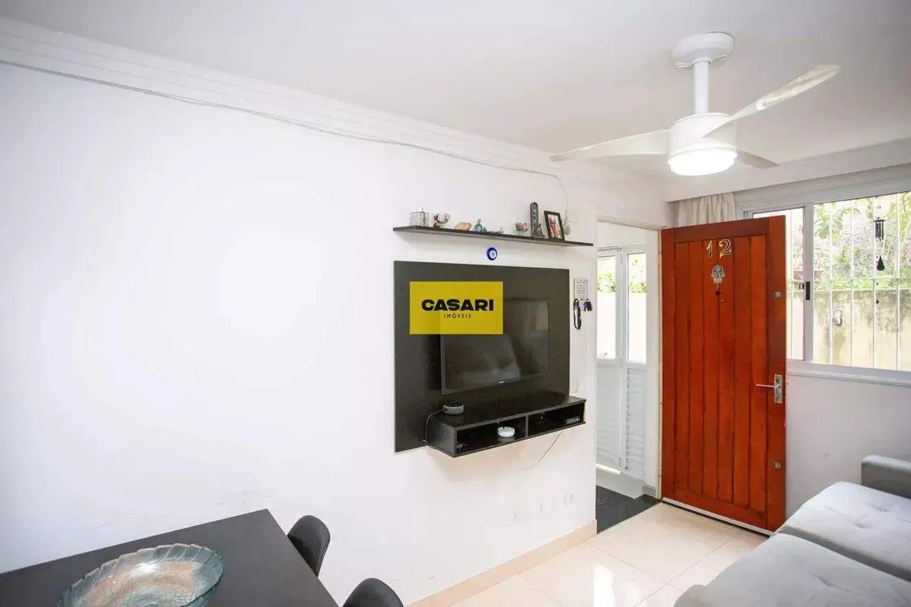 Apartamento à Venda com 2 Quartos e 44m² no Campanário  Diadema/SP
