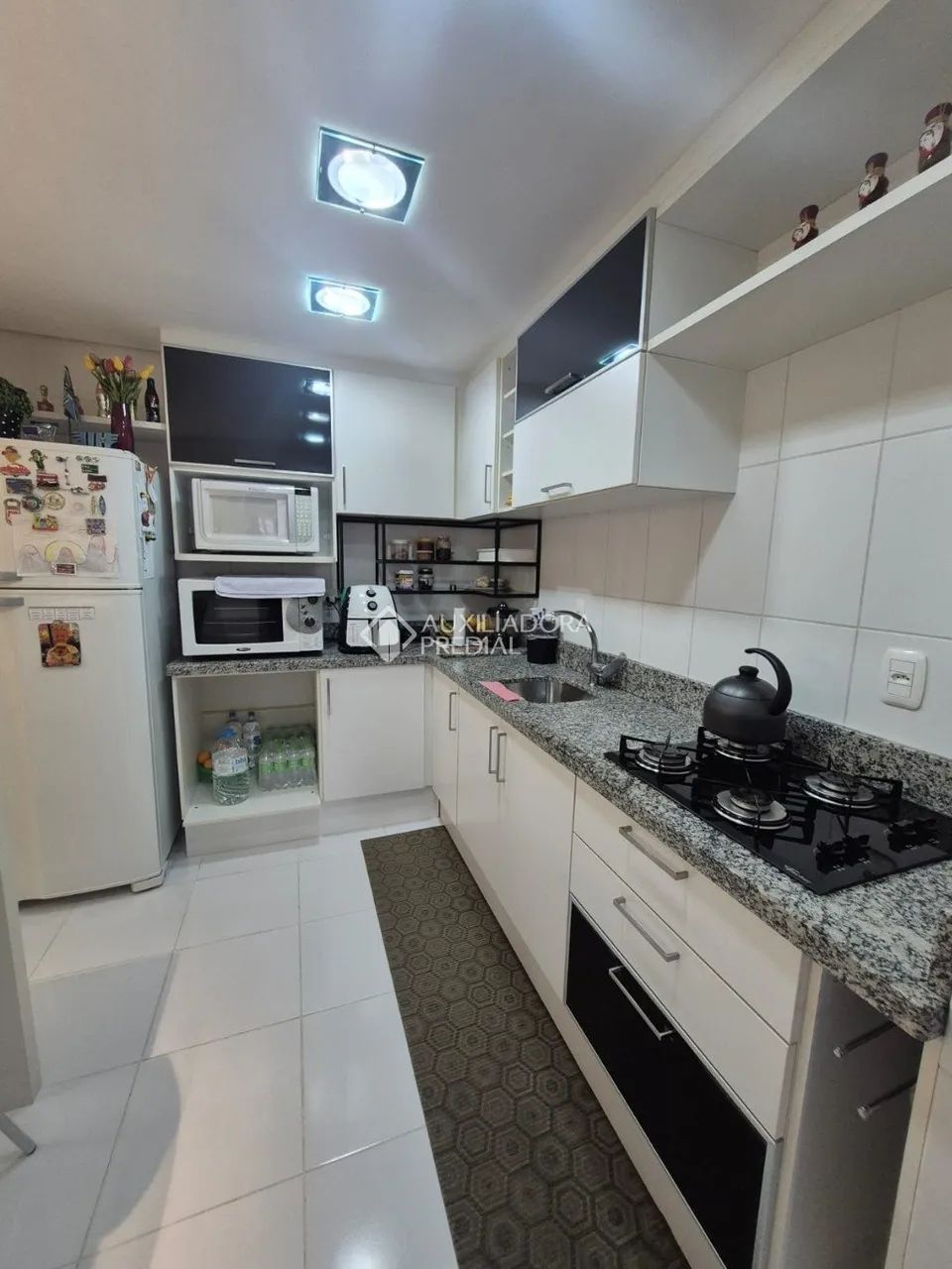 Apartamento de 2 quartos sendo 2 suítes, com box duplo no Centro. - Foto 3