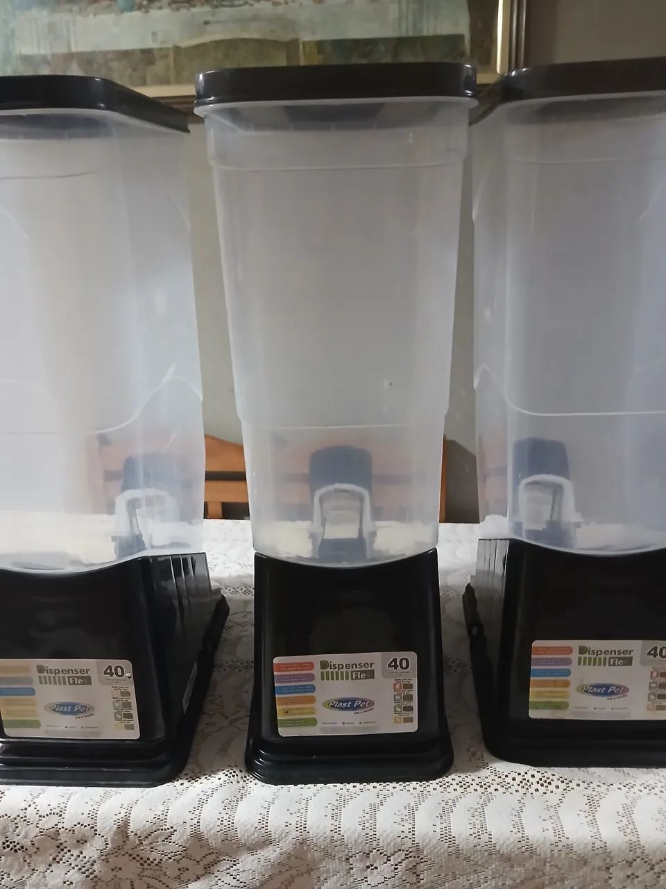 Dispenser  para  ração 