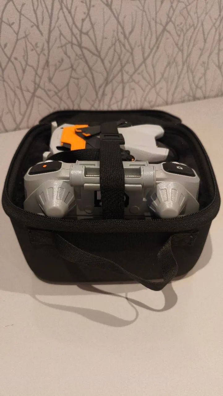DJI mini 3 RC com Tela - kit com 2 baterias, case, protetor do controle, hélices reservas  - Foto 4