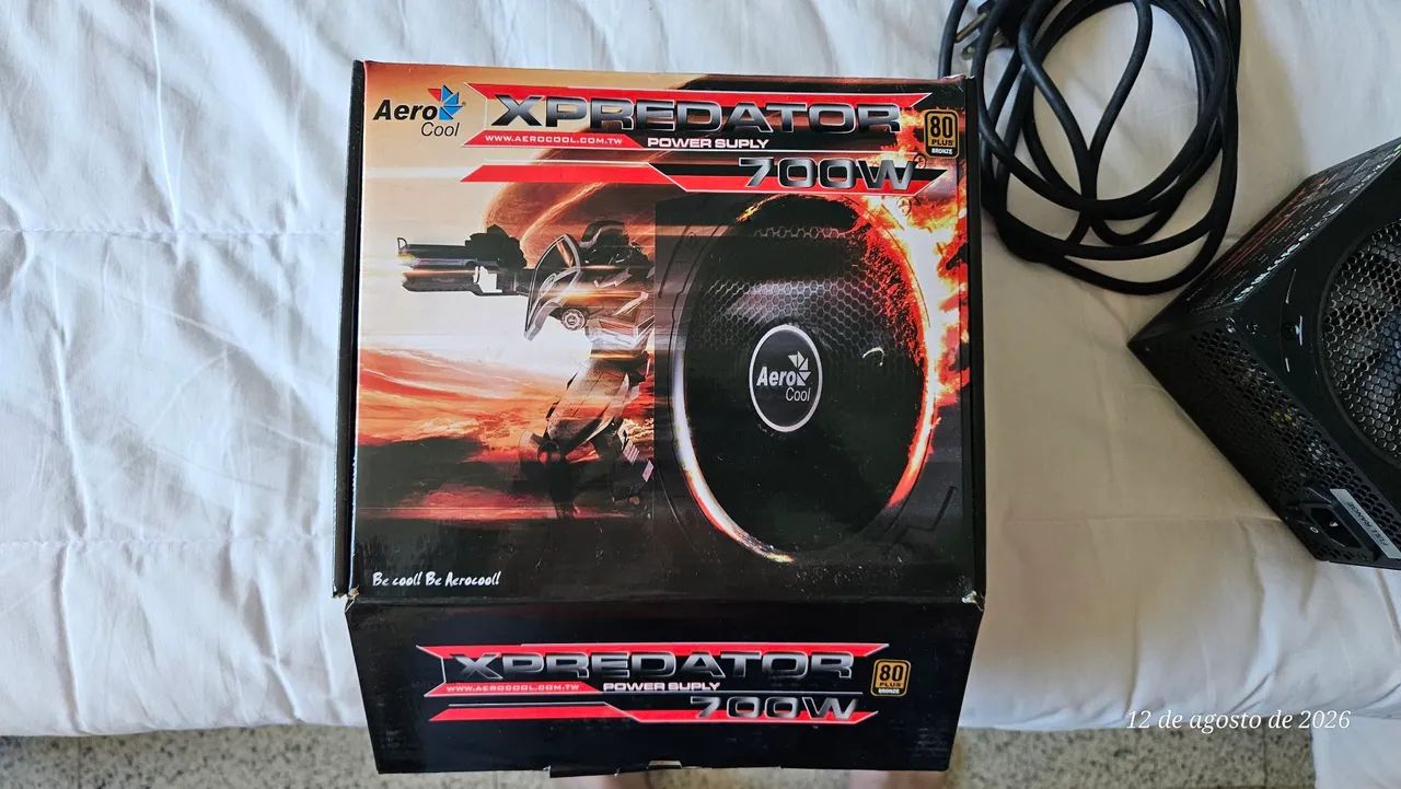 Fonte aerocool xpredator 700w 80 plus bronze