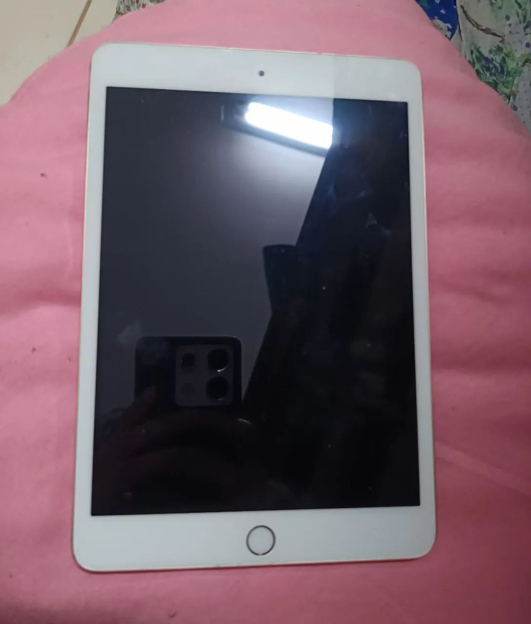 iPad Mini 3 Apple Dourado/Branco 7.9