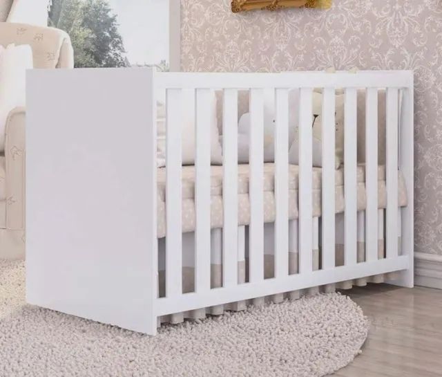Berço branco madeirado