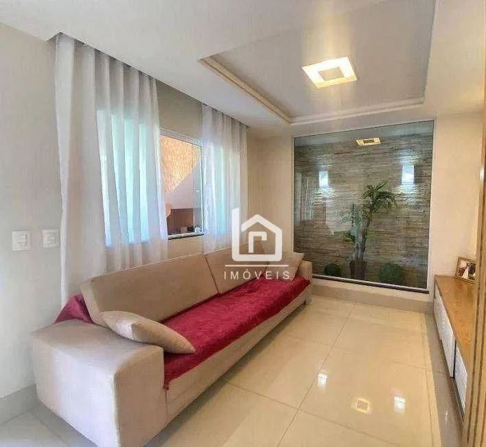 MARAVILHOSA casa com 2 pavimentos e ampla área de lazer!