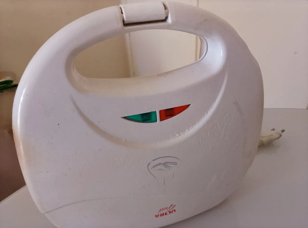 Sanduicheira grill 
