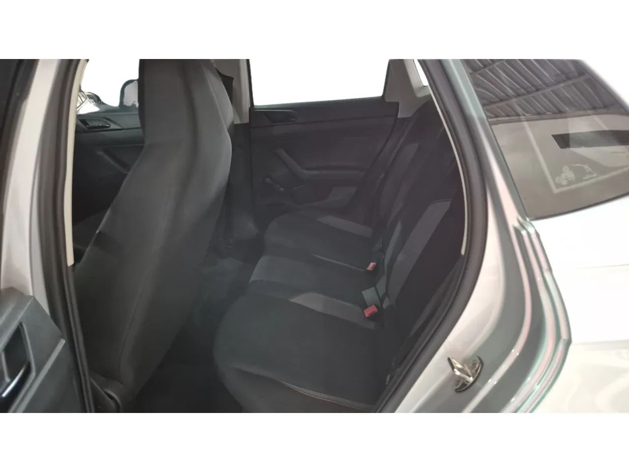 Volkswagen Polo Track 1.0 Flex 12V 5p, foto 12 de 12