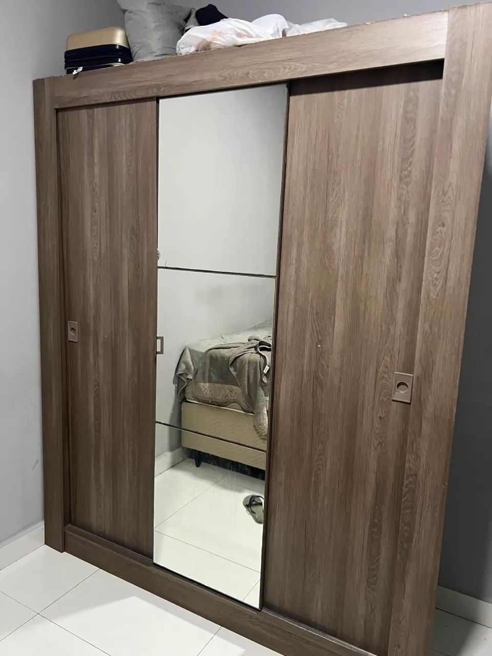 Guarda roupa 3 portas 