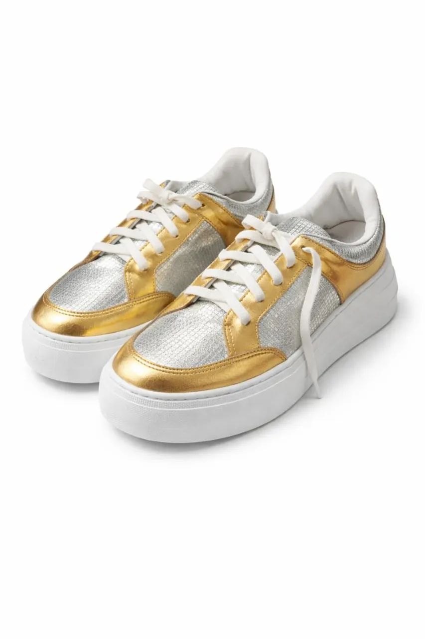 Tênis Flatform metalizado