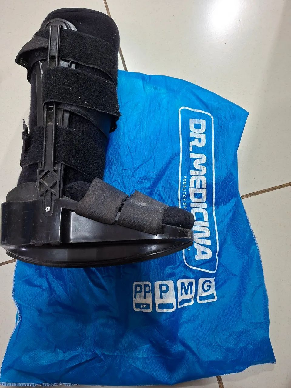 Bota ortopédica tamanho pp 33a36