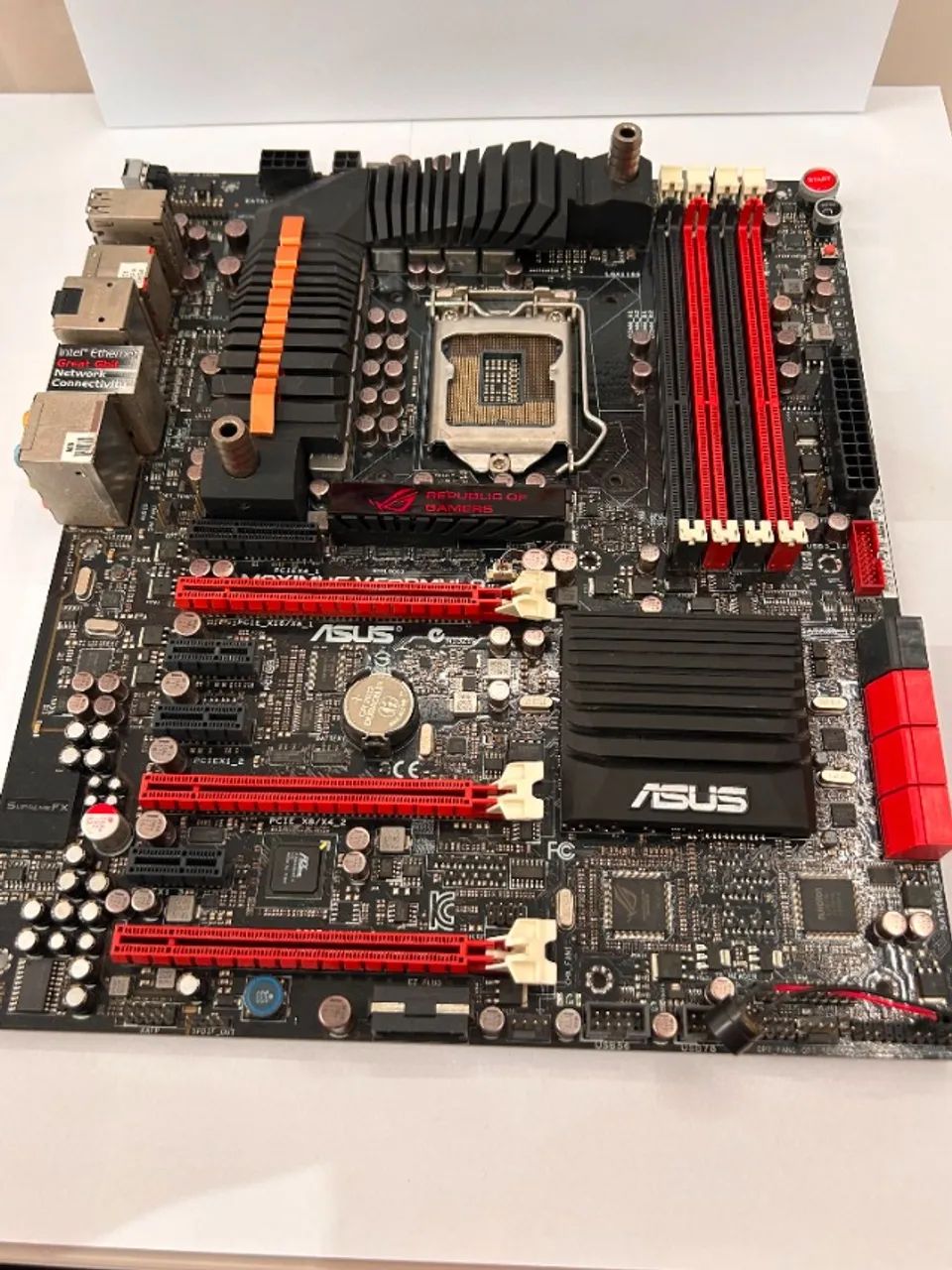 ASUS Maximus V Formula (Intel Z77 / LGA 1155) - Funcionando com observação - Foto 2
