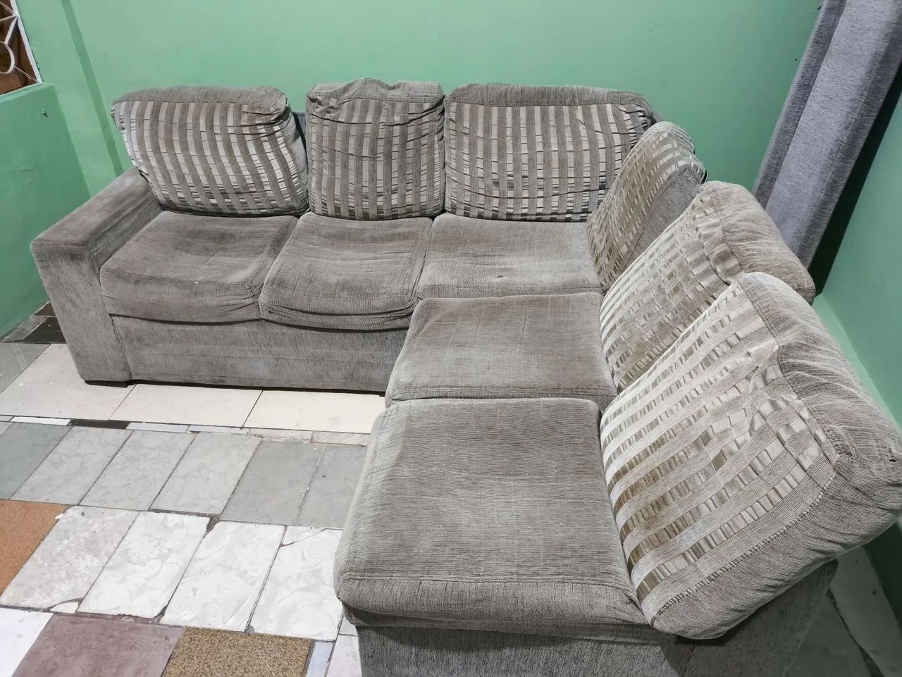 Vendo sofá modelo em L, em estado de uso! - Foto 2