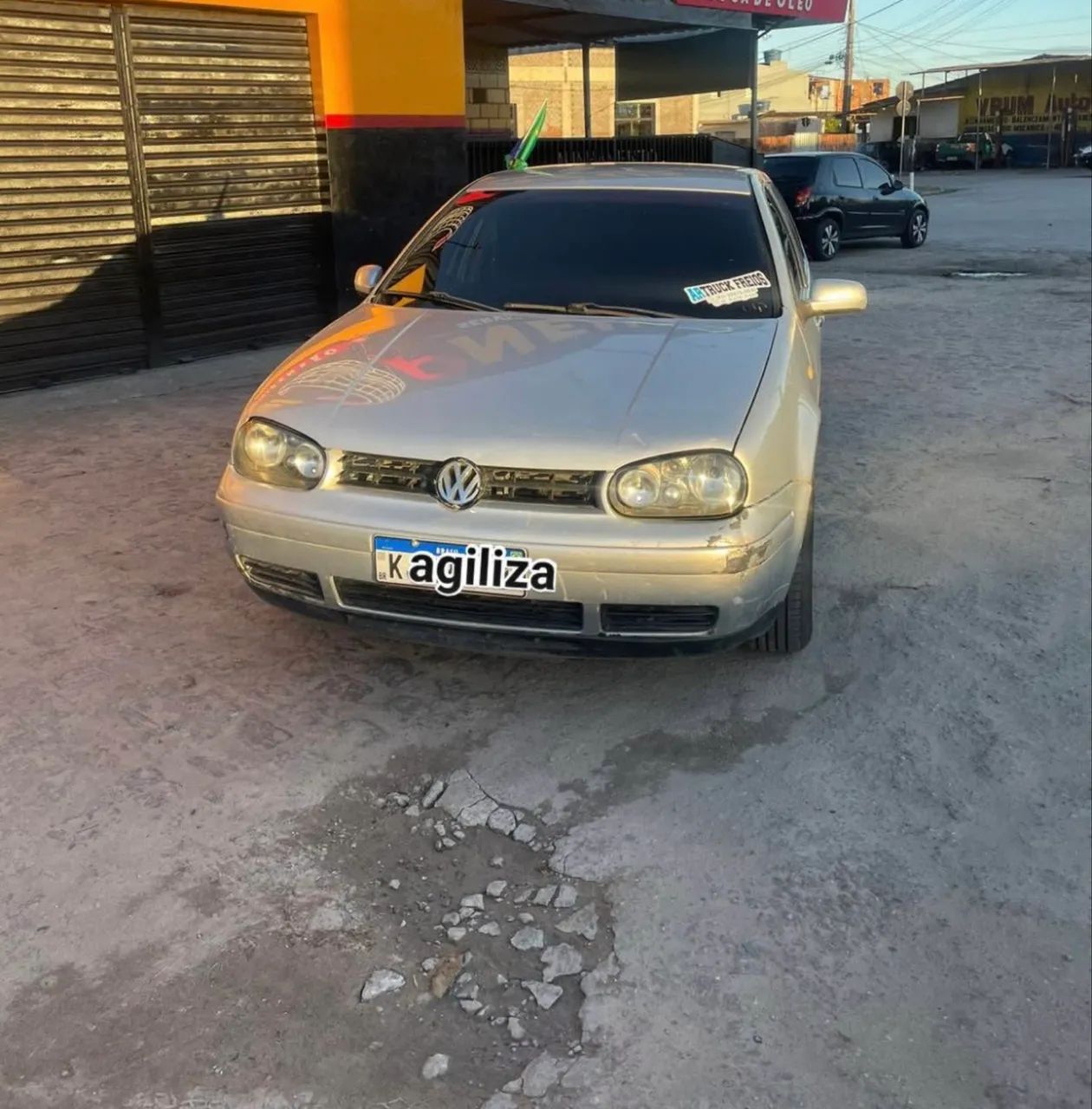 Volkswagen Golf 1.6 MI/ 1.6 MI Gener./black & Silver 2002
