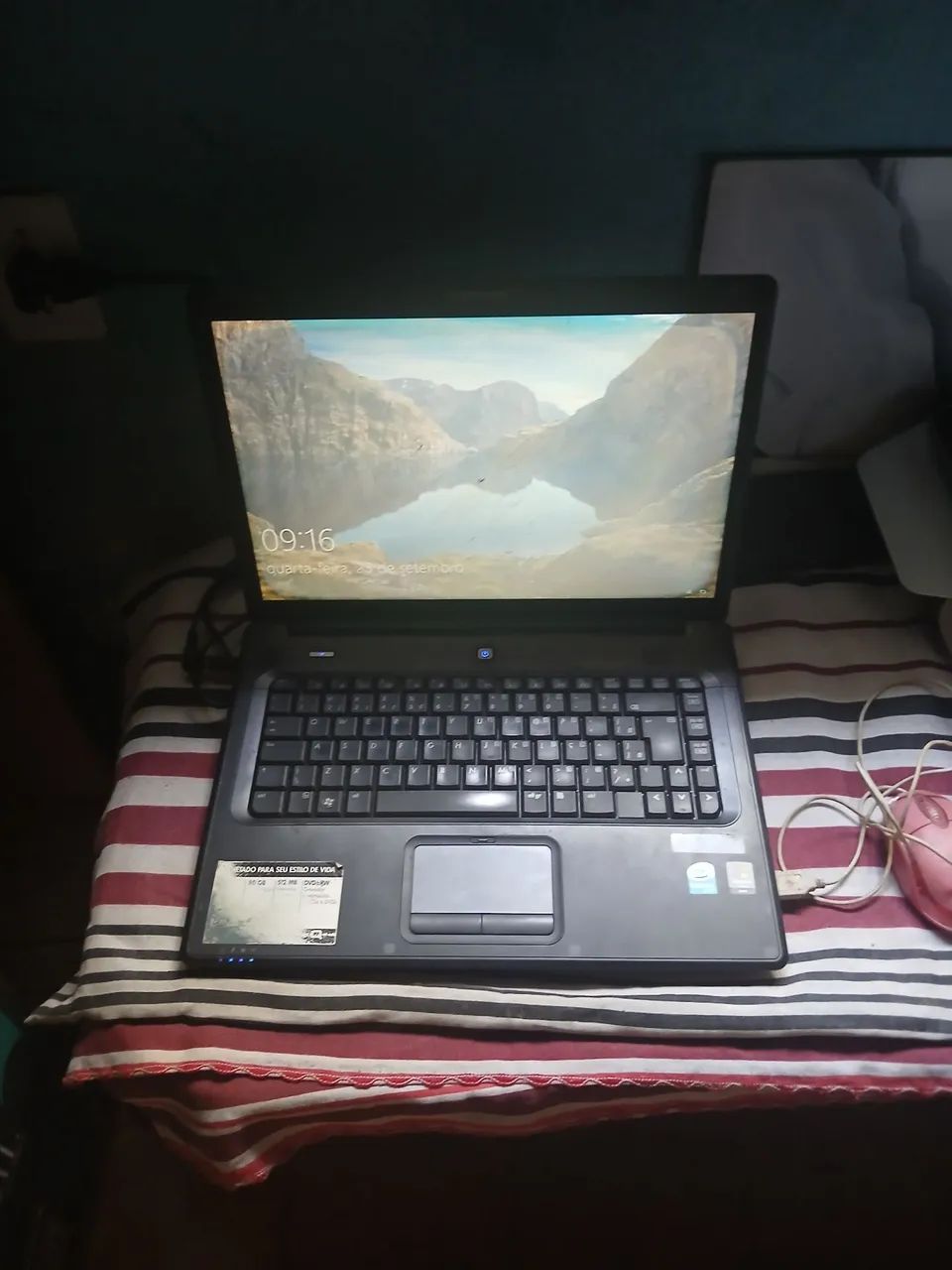 Notebook compaq problema na tela.  - Foto 4