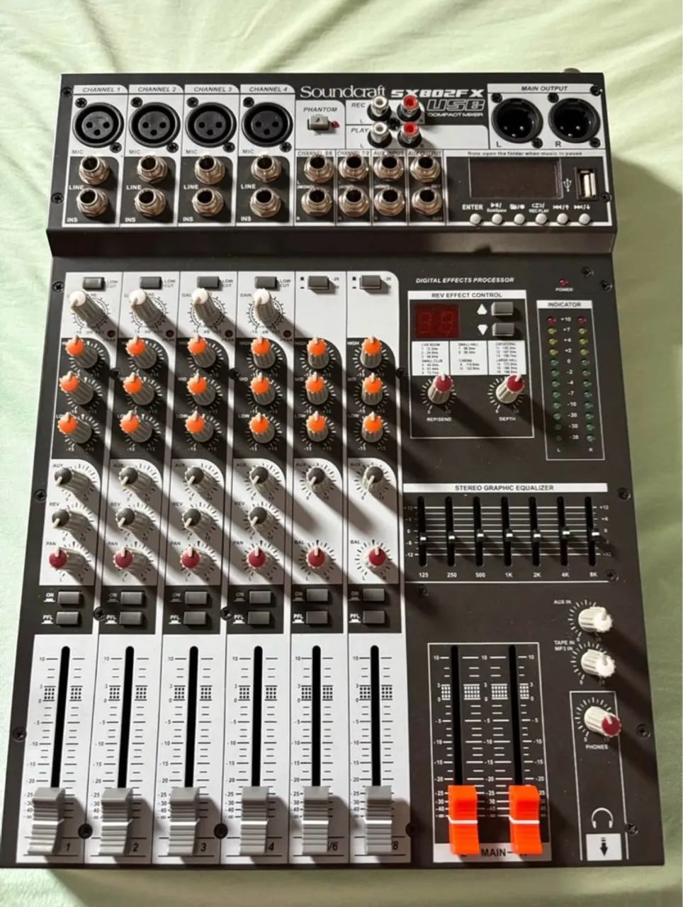 Mesa de som soundcraft 