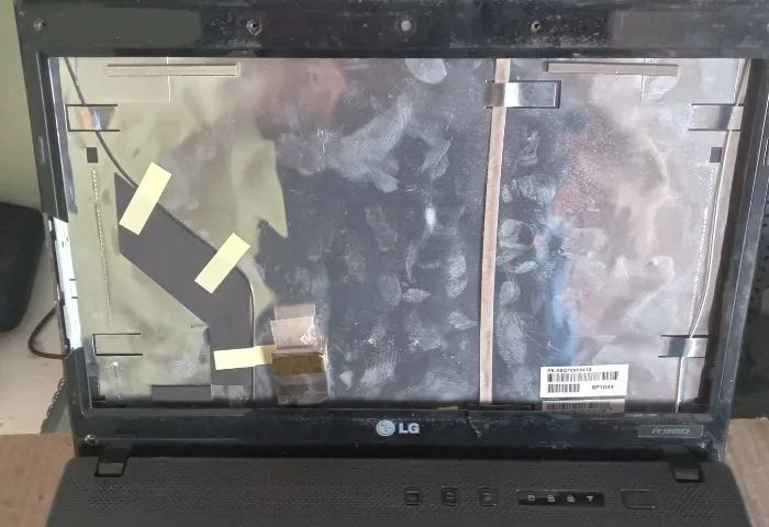 NOT BOOKMODELO LG R 38 NAO LIGA É PRA APROVEITAR A CARCAÇA OU RETIRAR PEÇAS - Foto 5