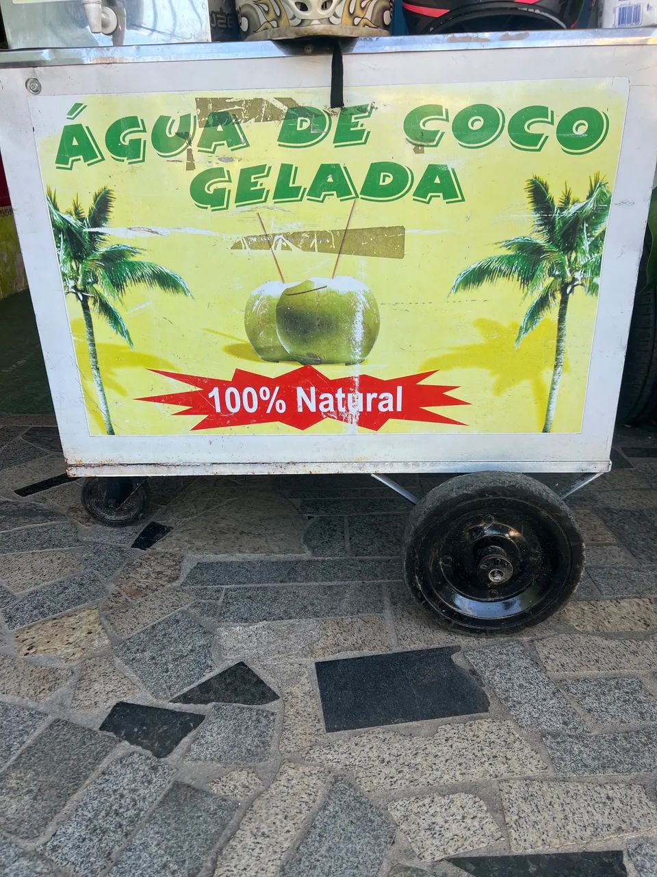 Carrinho de água de coco 
