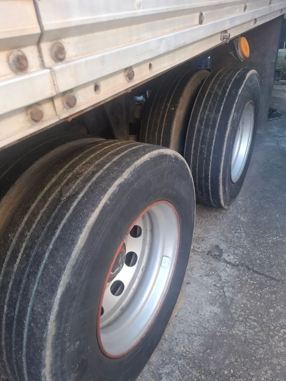 1620 vendo ou troco - Foto 4