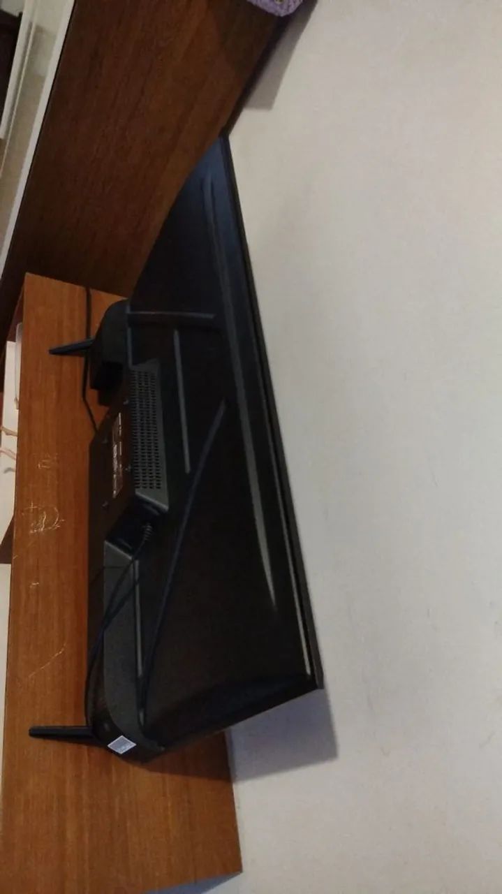 Tv Semp TCL 32" com defeito  - Foto 3