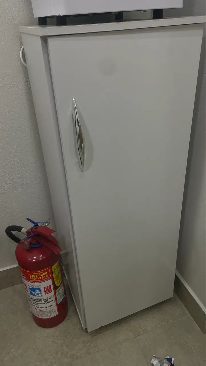 Armário multifuncional 