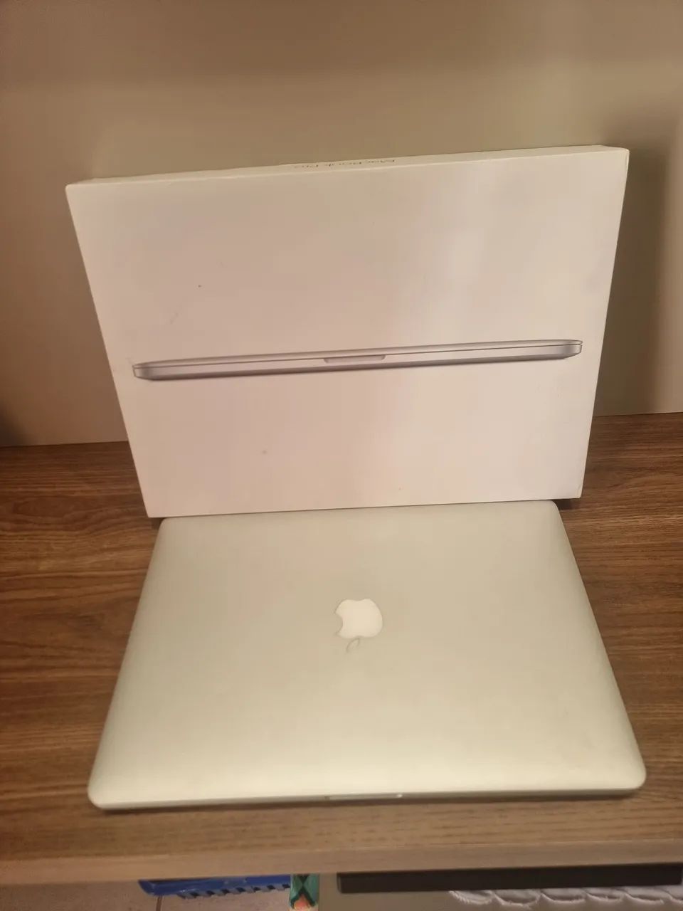 MACBOOK PRO 15 2015 CORE I7 SSD DE 256G 16G de RAM - Notebooks