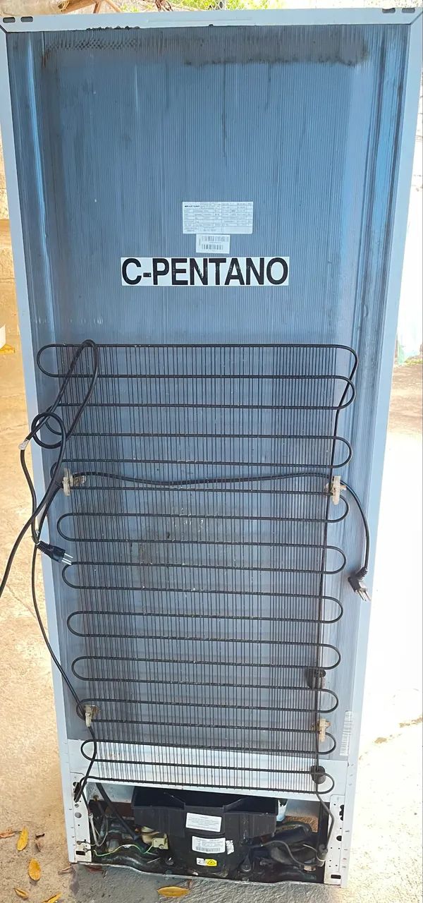 Freezer e geladeira vertical.  2 em 1.  - Foto 3