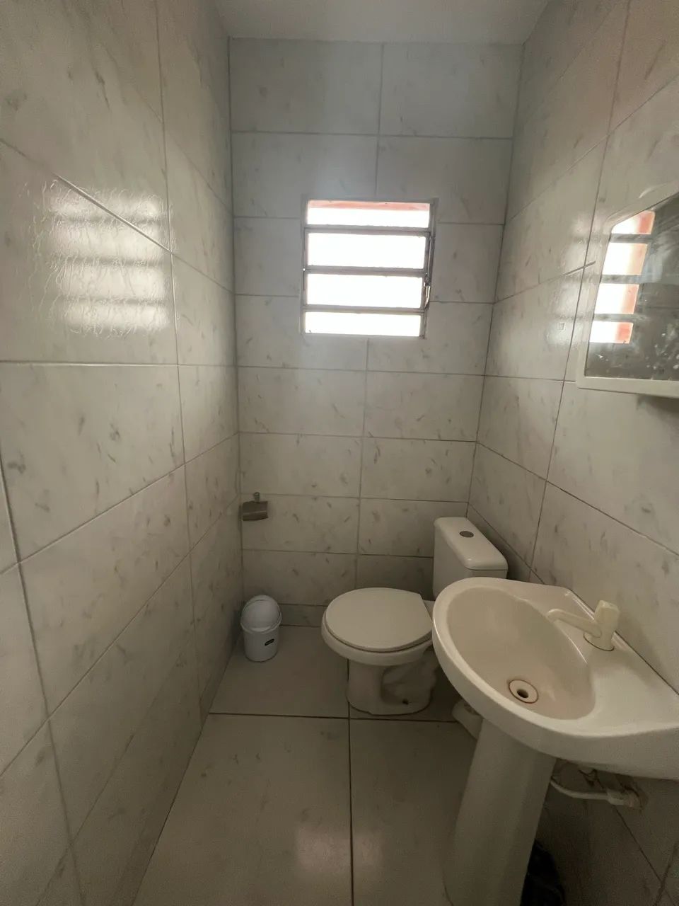 Kitnet Mobiliada, Praia do Campeche!! Próximo Av. Pequeno Príncipe. - Foto 5