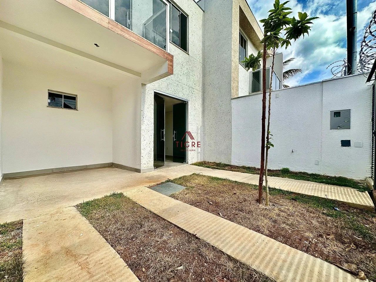 Casa com 3 Quartos à Venda, 146m² - Foto 2