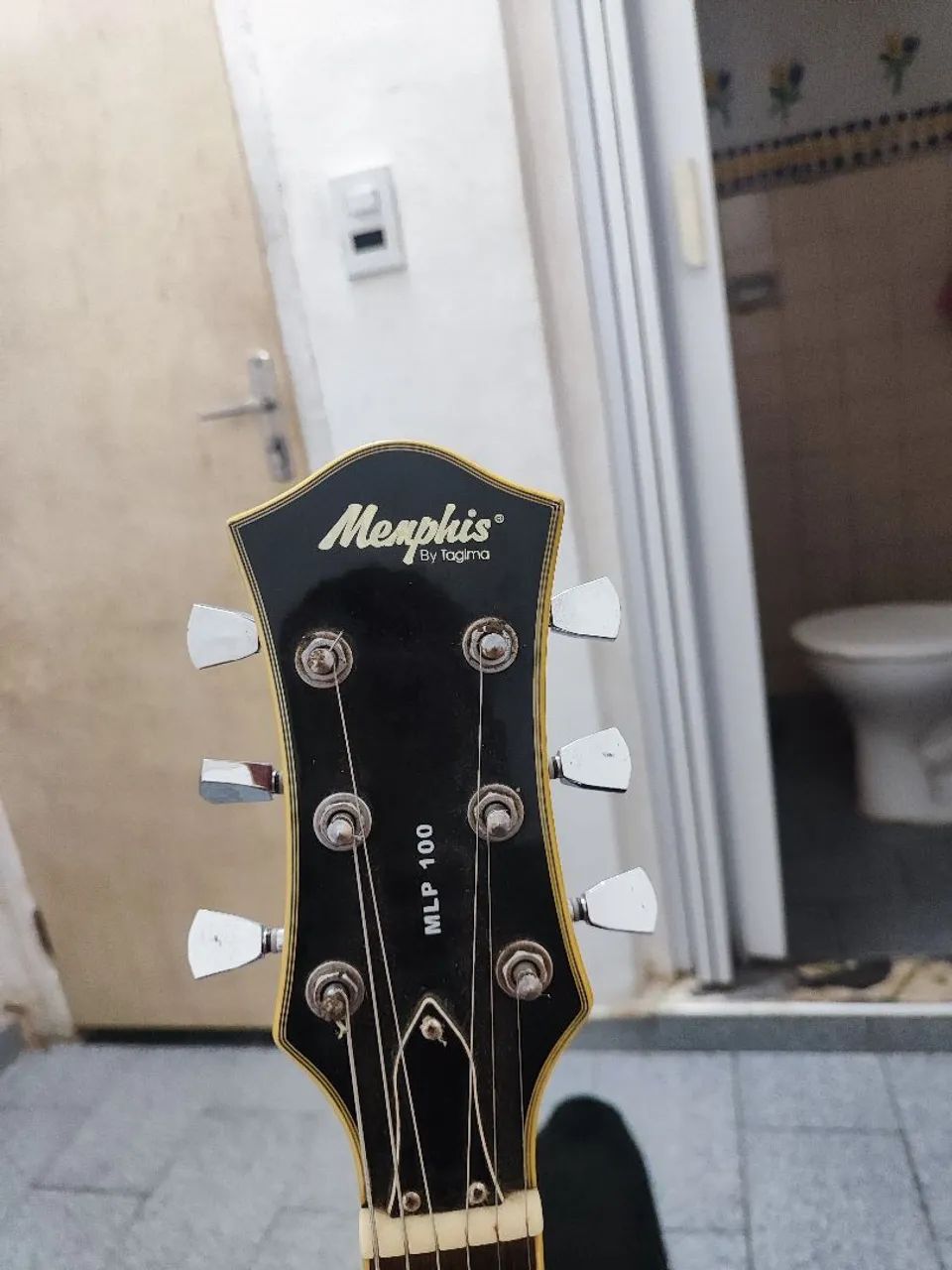 Guitarra memphis by tagima - mlp 100  - Foto 3