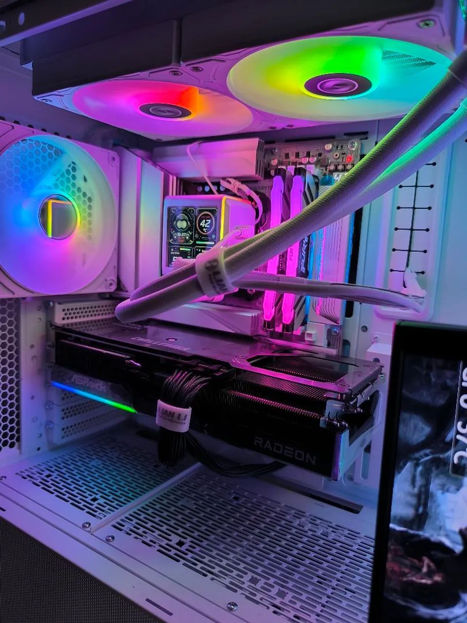 GAMING PC HAUT GAMME R7 9800X3D RX 9070XT