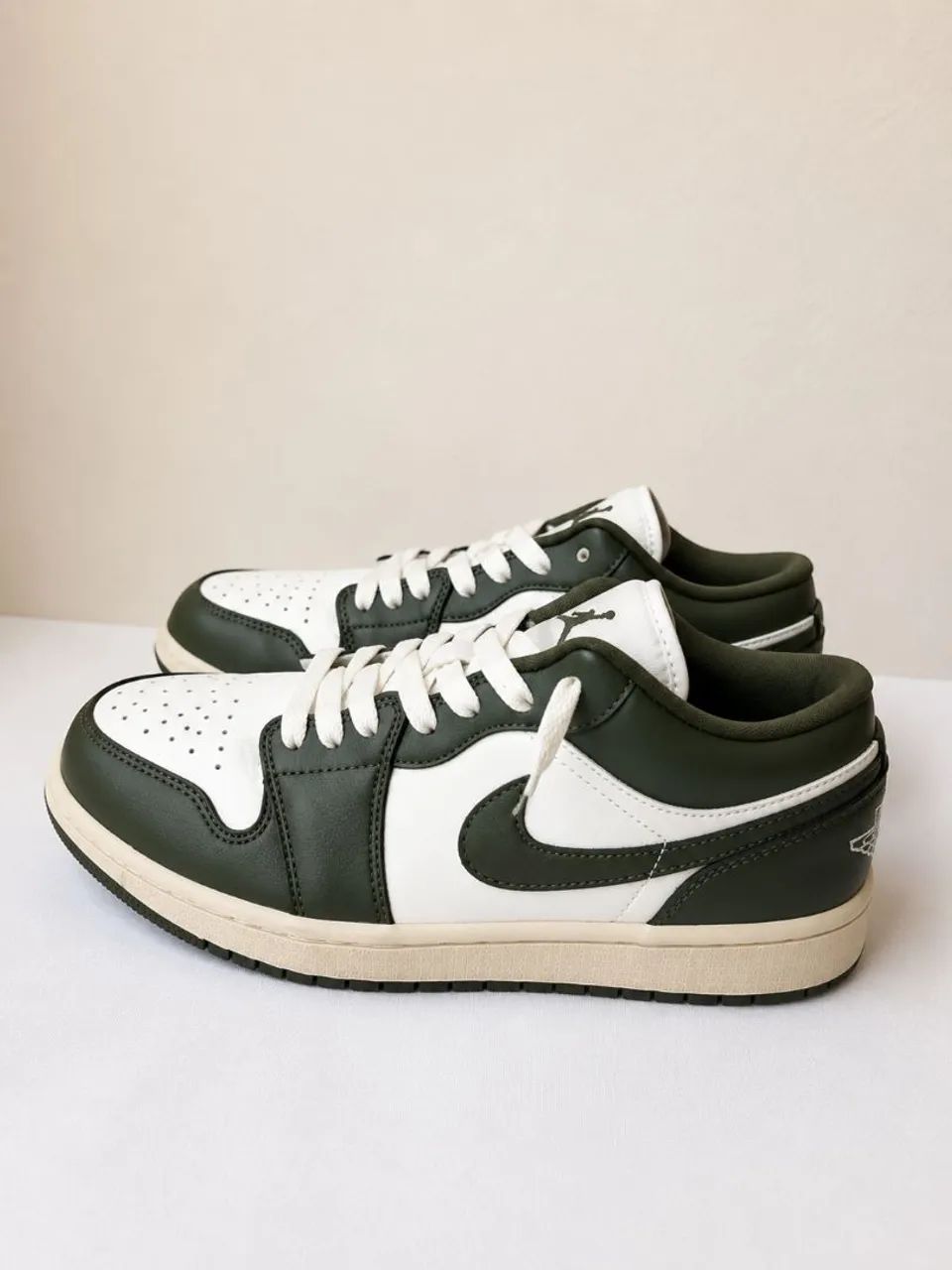 Tênis Nike Air Jordan 1 Low Medium Olive 41 - Foto 3