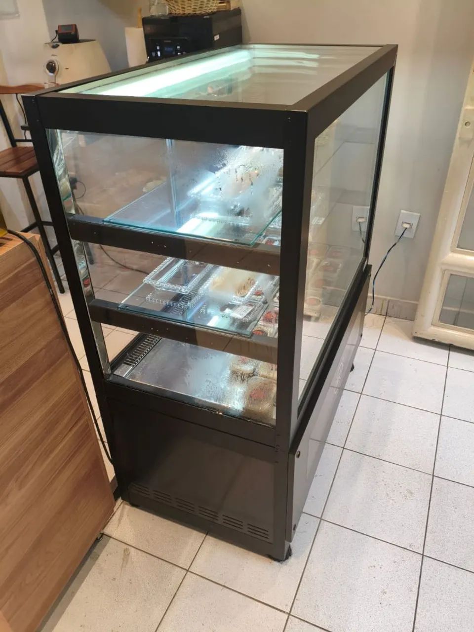Vitrine expositora gelada OMEGA DBR 1.0 - Foto 3