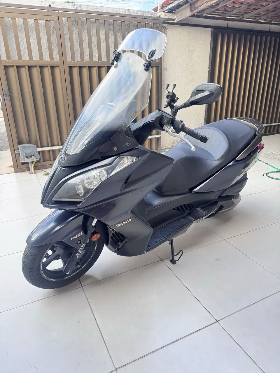 Kymco Downtown 300
