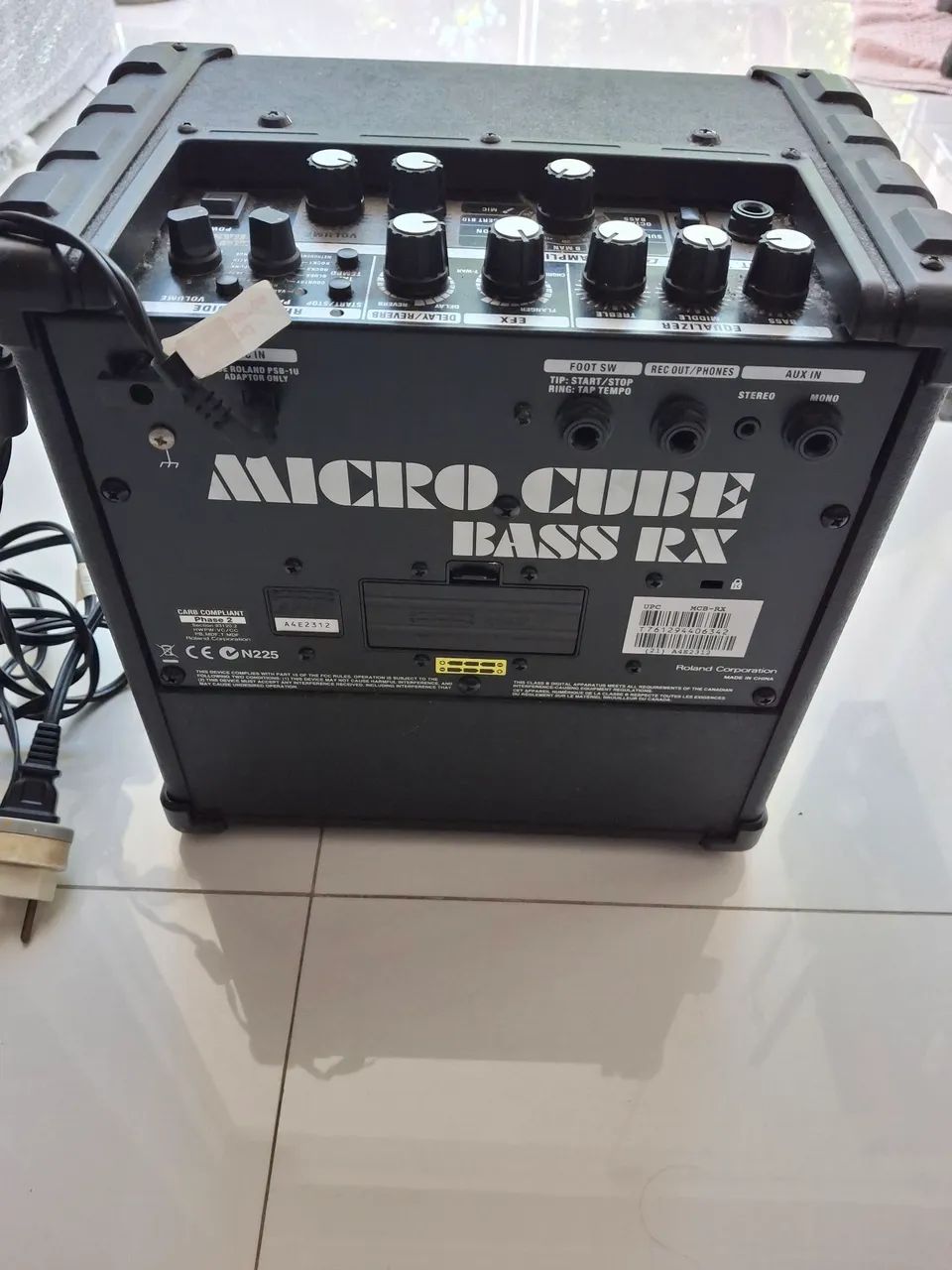 MICRO CUBE Roland, Bass RX. - Aparelhos de Som - Adrianópolis