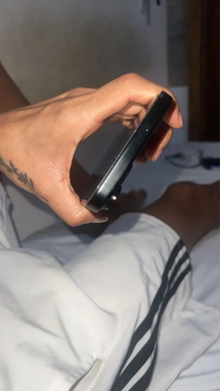 iPhone 15 Plus bateria 86% sem marcas de uso - Foto 3