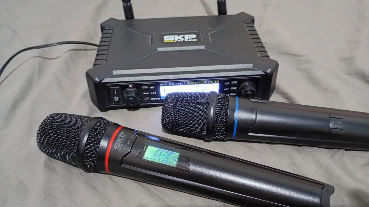 Microfone Duplo sem fio SKP UHF 600 PRO