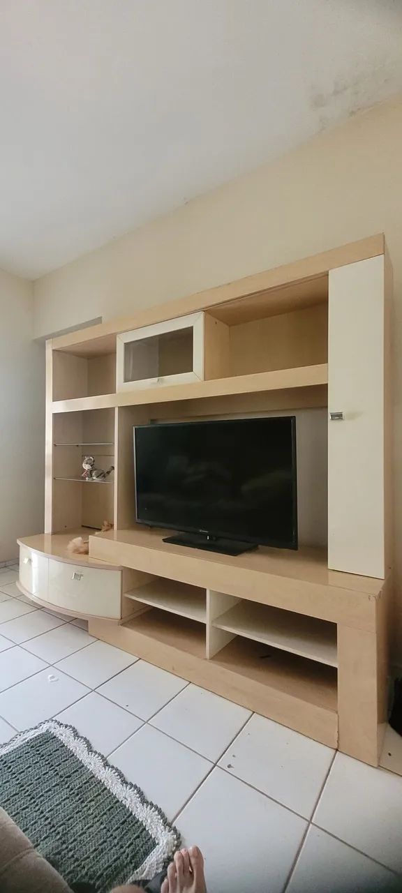 Estante de sala