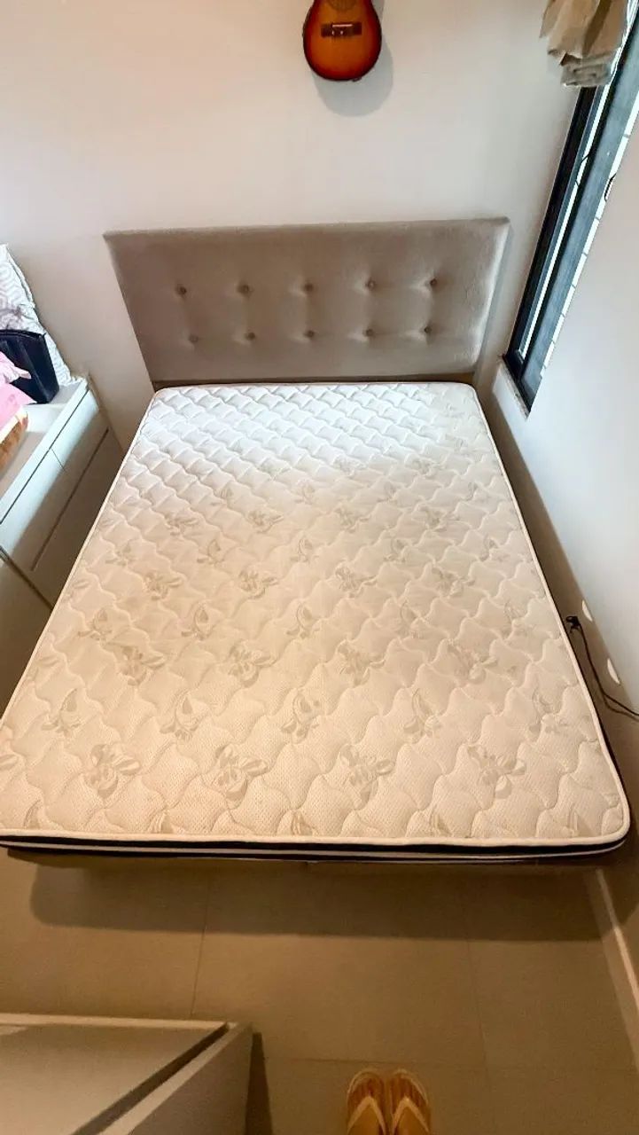 Cama Queen base normal em ótimo estado de conservação  - Foto 4