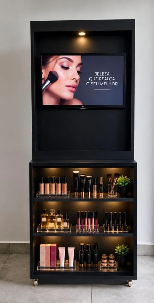 Móvel expositor de produtos e tv