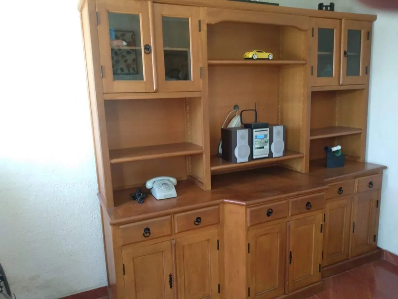 Estante antiga em madeira 
