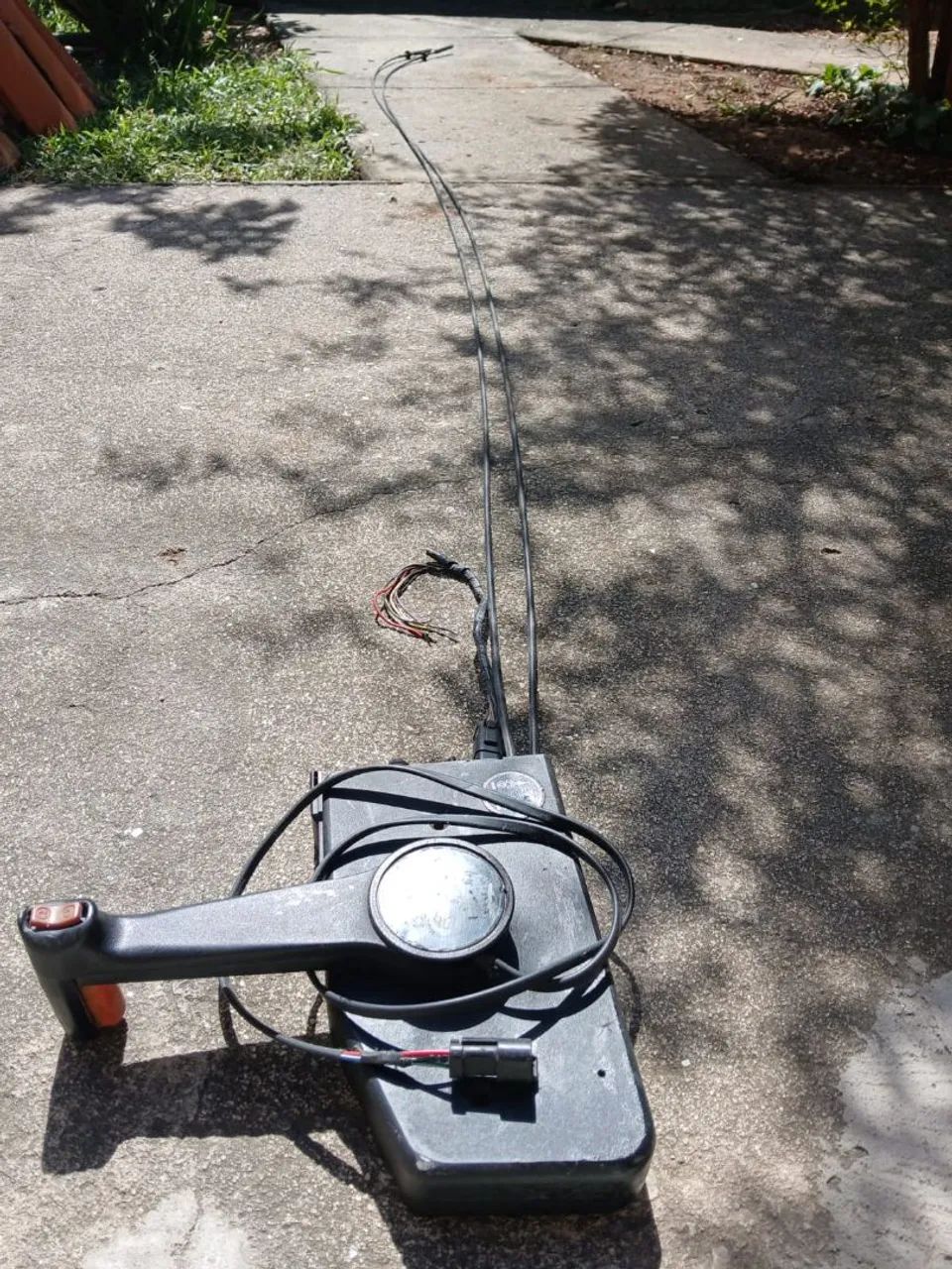 Motor de popa Johnson 45HP 2T + kit direção e comando a distância  - Foto 5