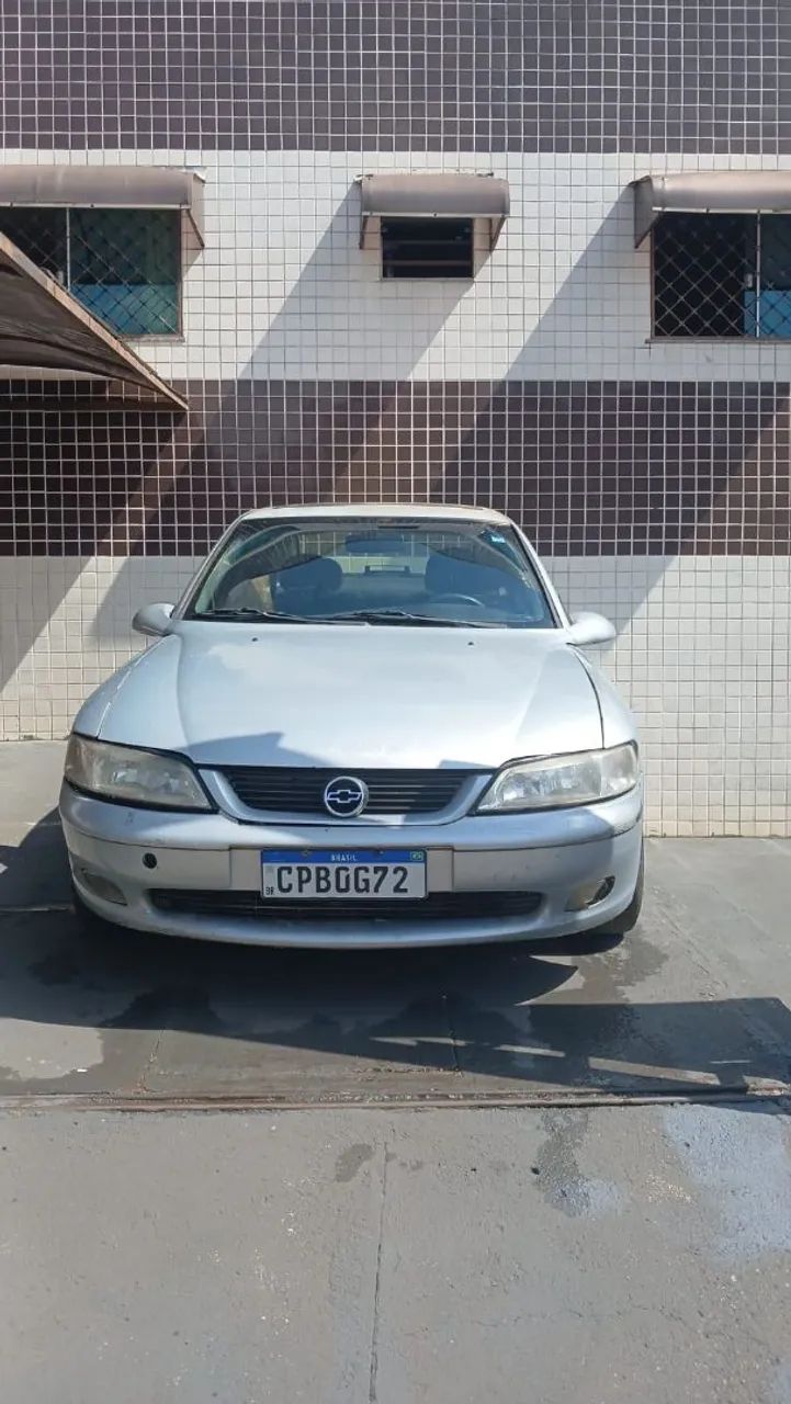 Chevrolet Vectra CD 2.2 16V / 2.0 16V Mec./aut. 1999
